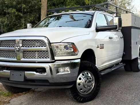 Used 2018 RAM 3500 Laramie image 3