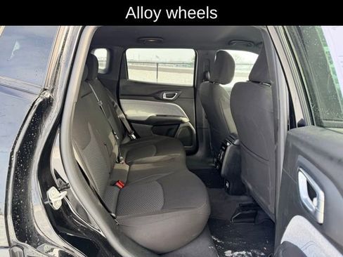 Used 2023 Jeep Compass Sport image 10