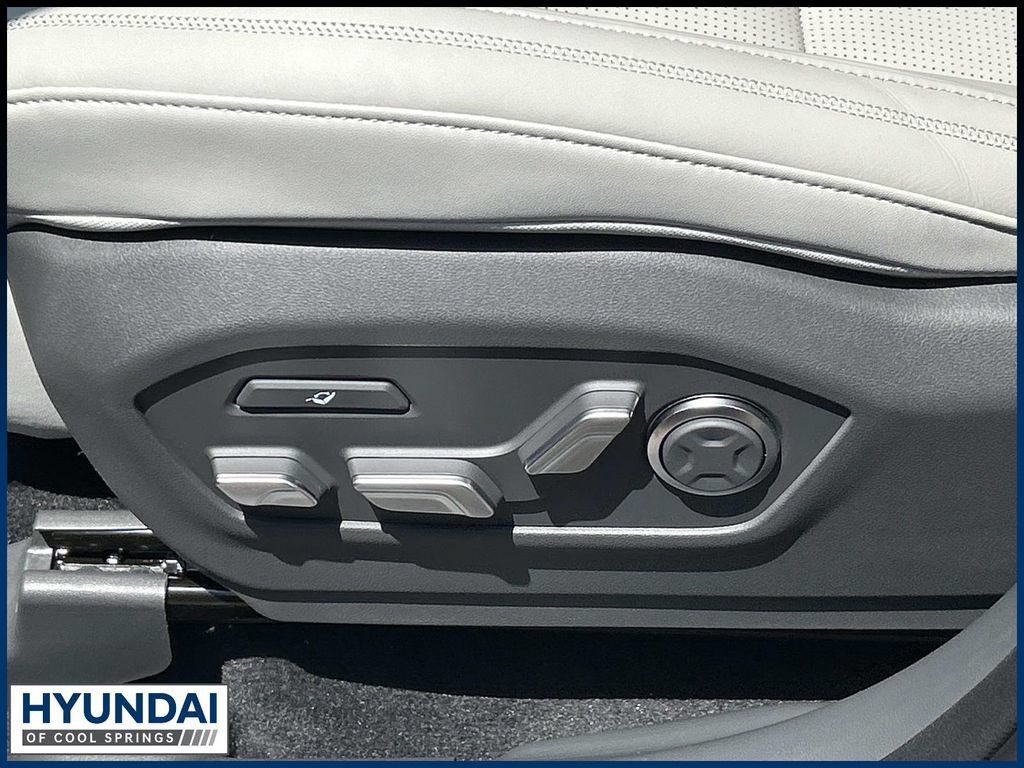New 2026 Hyundai Santa Fe Calligraphy FWD image 16