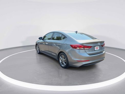 Used 2018 Hyundai Elantra Value Edition FWD image 6