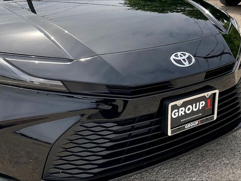 Used 2026 Toyota Camry LE image 29