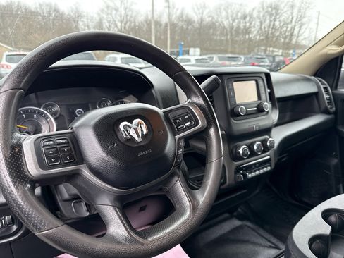 Used 2019 RAM 3500 Tradesman w/ Chrome Appearance Group image 12