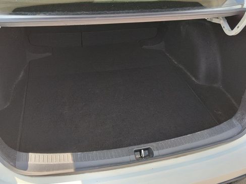 Used 2021 Toyota Corolla SE w/ SE Premium Package FWD image 9