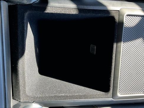 Used 2023 Land Rover Range Rover SE image 33