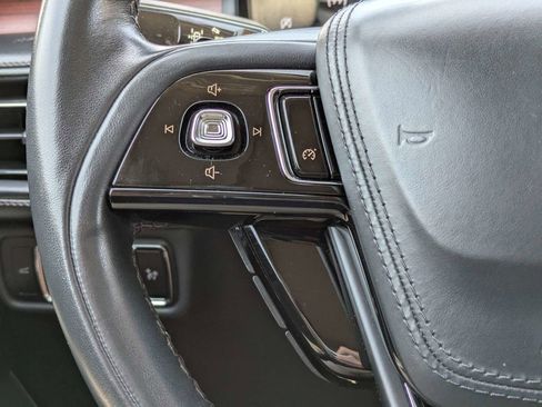 Used 2023 Lincoln Aviator Reserve image 25