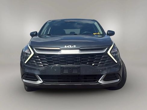 Used 2023 Kia Sportage LX AWD/4WD image 2