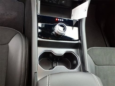 New 2025 Jeep Grand Cherokee L Altitude image 15