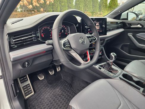 Used 2025 Volkswagen Jetta GLI Autobahn image 19