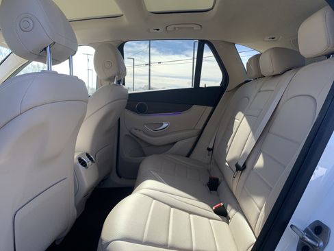 Used 2022 Mercedes-Benz GLC 300 300 image 32