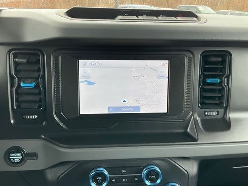 Certified 2023 Ford Bronco Black Diamond image 4