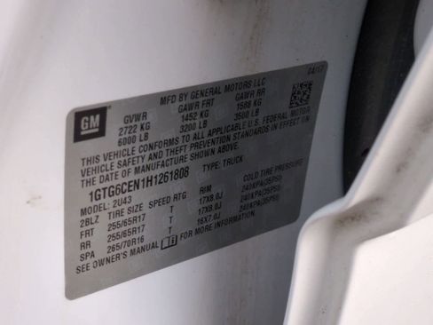 Used 2017 GMC Canyon SLE w/ All Terrain Package image 34