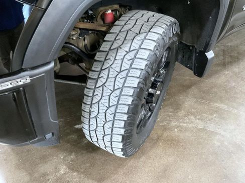 Used 2024 GMC Sierra 2500 AT4 w/ Technology Package image 23