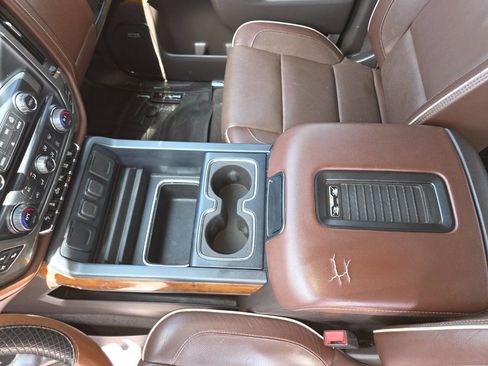 Used 2016 Chevrolet Silverado 2500 High Country w/ Duramax Plus Package AWD/4WD image 21