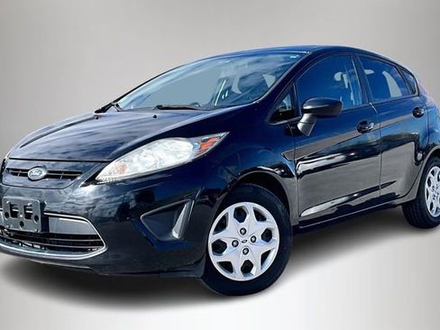 Used 2012 Ford Fiesta SE image 2