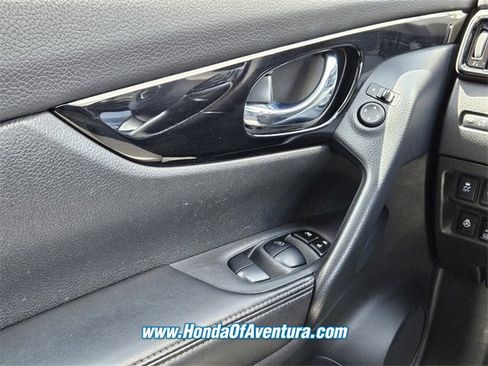Used 2022 Nissan Rogue Sport SL image 24