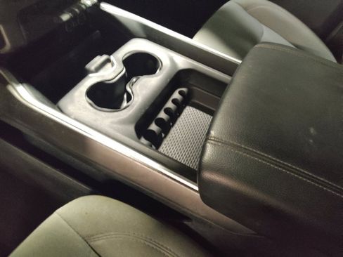 Used 2022 RAM 1500 Big Horn AWD/4WD image 26