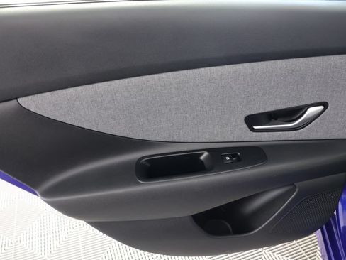 Used 2024 Hyundai Elantra Limited FWD image 27