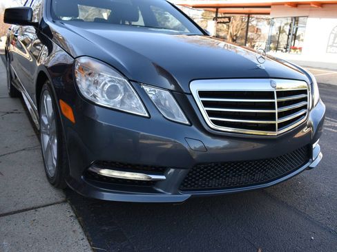 Used 2013 Mercedes-Benz E 350 4MATIC Sedan image 38