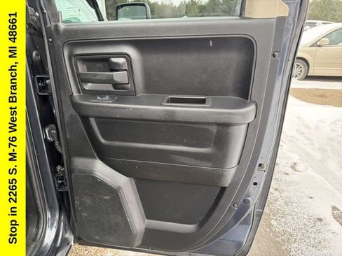 Used 2017 RAM 1500 Express AWD/4WD image 30