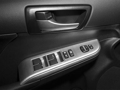 Used 2014 Toyota Camry SE image 13