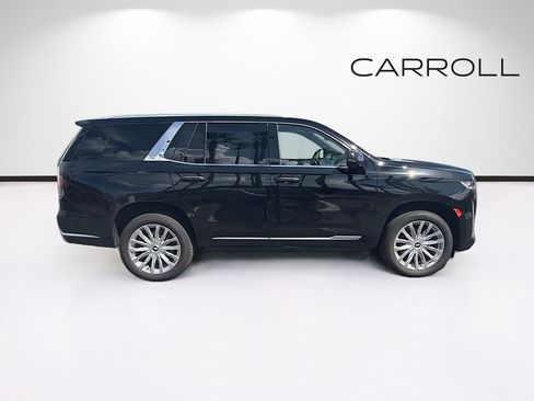 Used 2024 Cadillac Escalade Premium Luxury AWD/4WD image 2