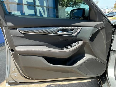 Used 2025 Cadillac CT5 V w/ Technology Package RWD image 23