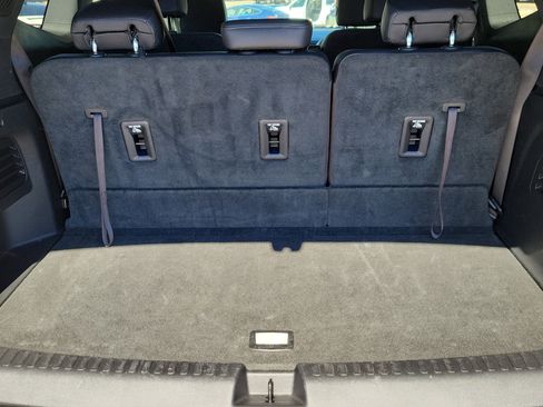 Used 2024 GMC Acadia Elevation image 13