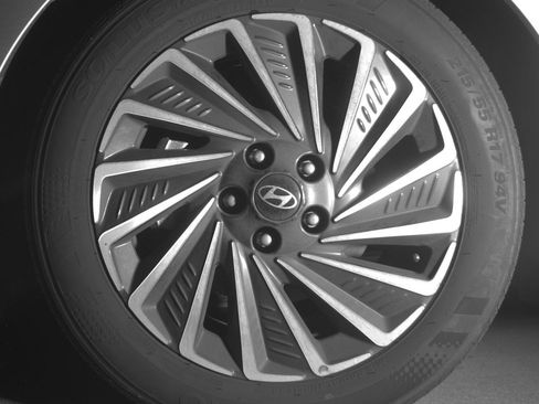 Used 2025 Hyundai Sonata SEL image 9