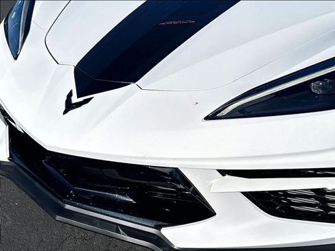 Used 2024 Chevrolet Corvette Stingray Preferred Cpe RWD image 31