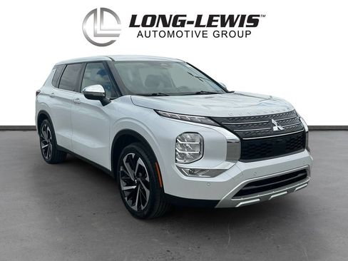 Used 2023 Mitsubishi Outlander SE FWD image 10