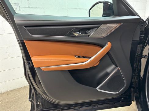 New 2026 Jaguar F-PACE R-Dynamic S image 24