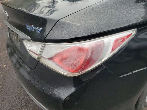 Used 2012 Hyundai Sonata Hybrid w/ Leather Pkg image 8