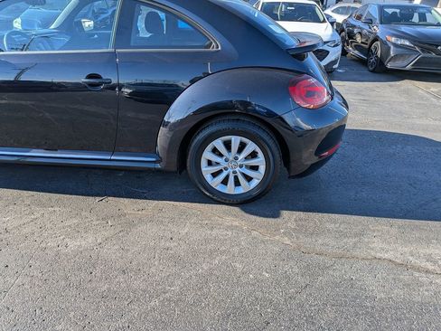 Used 2019 Volkswagen Beetle 2.0T S image 7