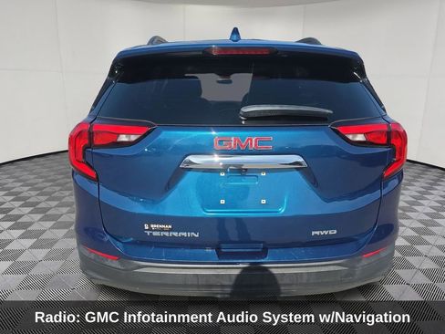 Certified 2021 GMC Terrain SLE w/ Driver Convenience Package AWD/4WD image 4