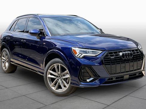 Used 2025 Audi Q3 2.0T Premium w/ Convenience Package AWD/4WD image 3