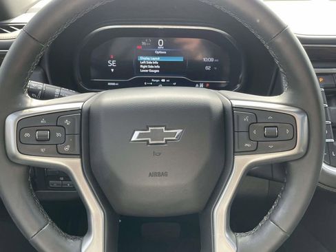 Used 2024 Chevrolet Tahoe Z71 w/ Luxury Package image 9