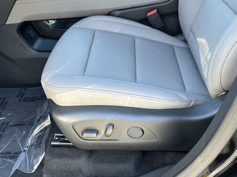 New 2026 GMC Acadia Elevation w/ Elevation Premium Package FWD image 22
