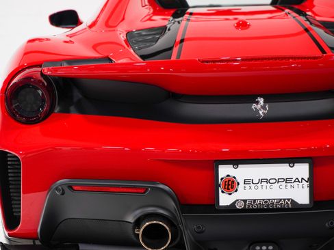 Used 2020 Ferrari 488 Pista Spider RWD image 38