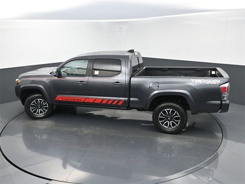 Used 2022 Toyota Tacoma TRD Sport image 34