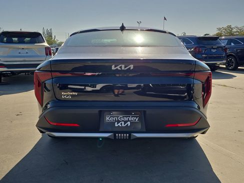 New 2026 Kia K4 LX image 7