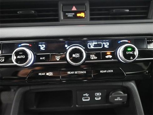 New 2025 Honda Pilot TrailSport image 4