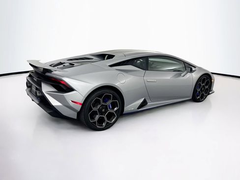 Used 2024 Lamborghini Huracan Tecnica image 5