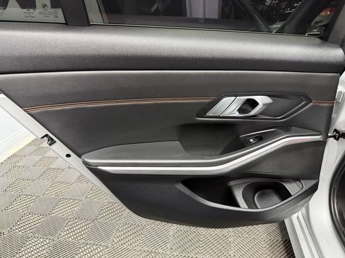 Used 2019 BMW 330i Sedan w/ Convenience Package RWD image 41