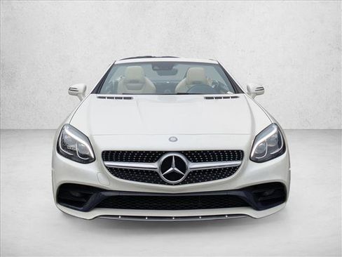 Used 2017 Mercedes-Benz SLC 300 image 5