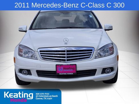 Used 2011 Mercedes-Benz C 300 Sedan image 2