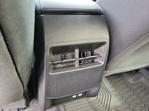 Certified 2026 Jeep Cherokee Laredo AWD/4WD image 11