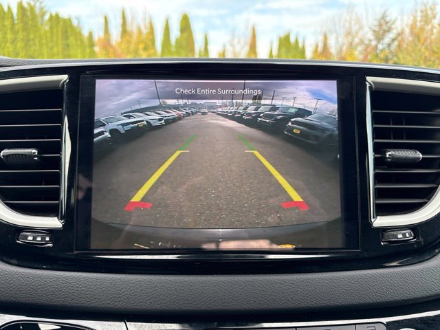 Used 2025 Chrysler Pacifica Select FWD image 29