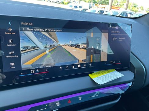 Used 2026 BMW X3 xDrive30 w/ Premium Package image 19