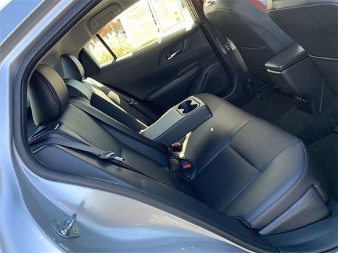 Certified 2025 Toyota Prius Plug-In Hybrid image 12