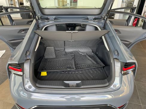 Certified 2025 Toyota Prius XLE image 34